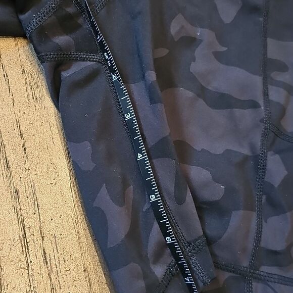 Black Camo biker shorts size S 90 Degree - Picture 6 of 7